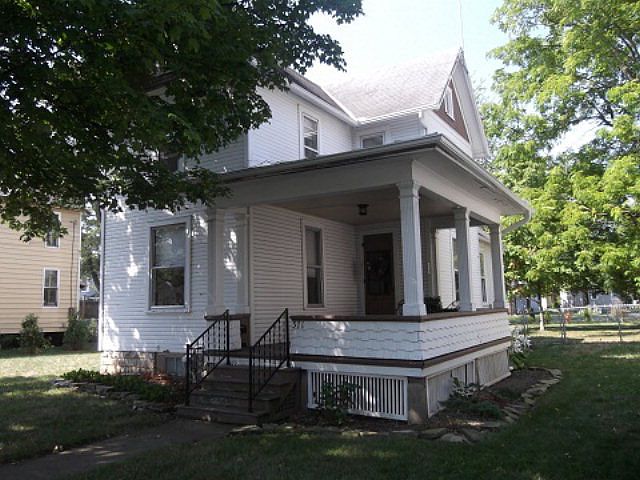 1st image of 571 S Poplar St