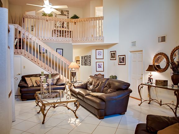 4th image of 785 Villa Portofino Cir