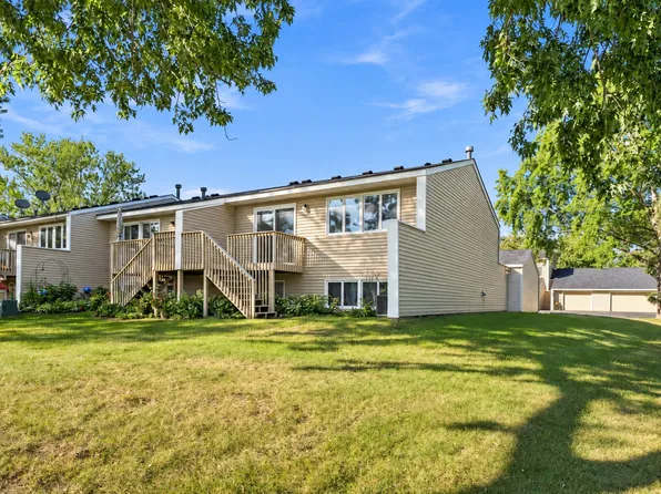 7525 Whitney Dr, Apple Valley, MN 55124