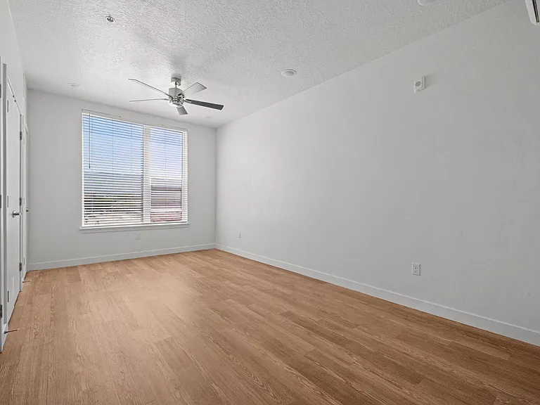 SevenO2 Main Apartments — Photo 85
