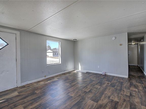 3rd image of 42 Tency Ln NE