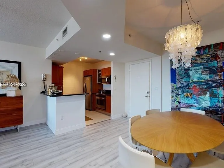 18800 NE 29th Ave #405 — Photo 2