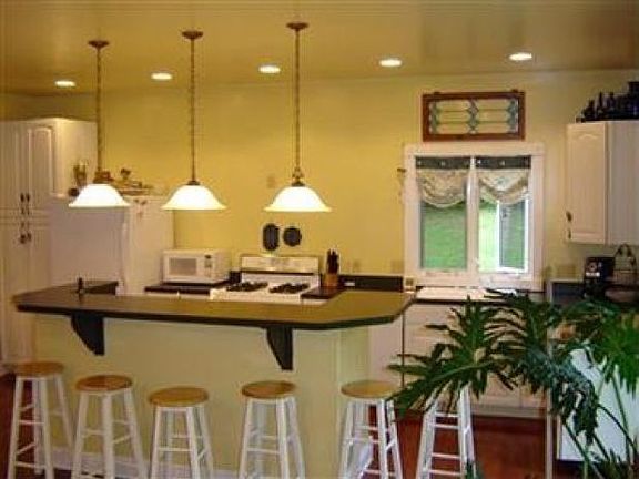 5th image of 12080 Country Oaks Trl