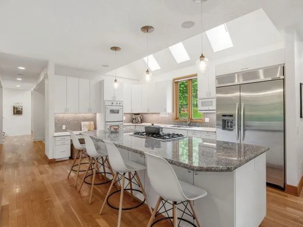 5429 Vining Point Rd, Minnetonka, MN 55345