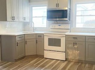 48 Warren St FLOOR 1, New London, CT 06320
