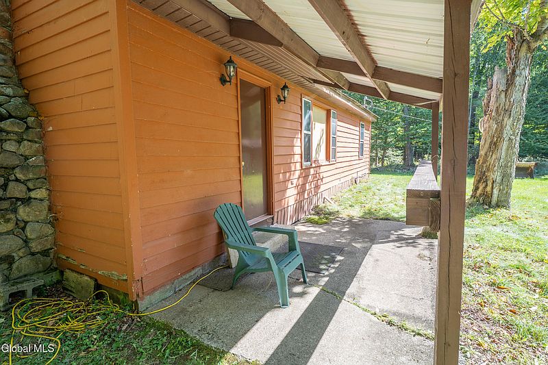 5th image of 67 Van Auken Road