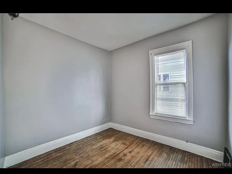 89 Sage Ave #LOWER — Photo 13