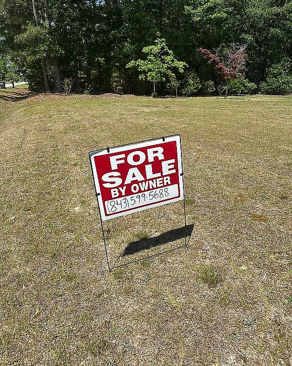 2nd image of 595 Sullivan Rd
