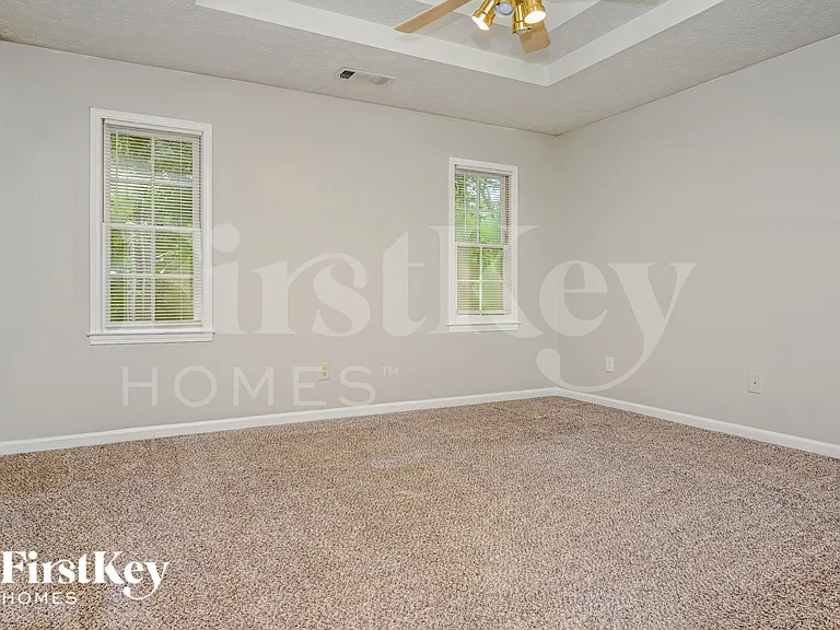 1411 Windy Hill Ct SE — Photo 6