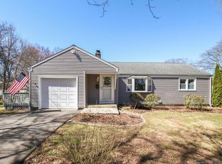 90 Clearfield Rd, Wethersfield, CT 06109