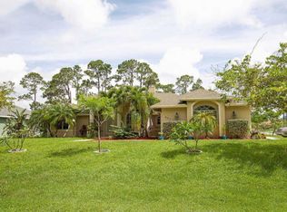 601 SW Jada Rd, Port Saint Lucie, FL 34953