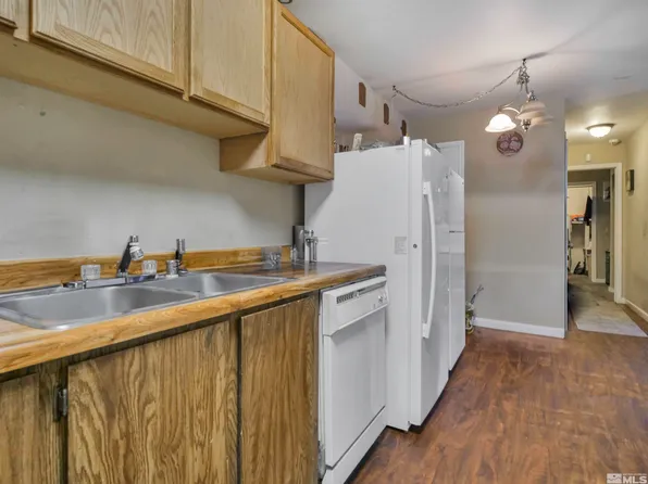 2101 Highview Ct APT 18, Reno, NV 89512