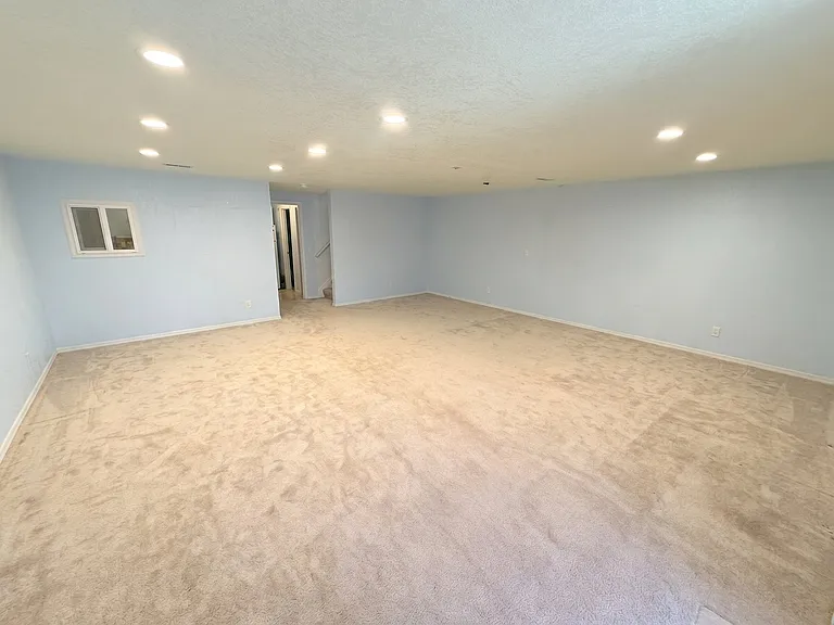 8043 Clay Dr — Photo 16