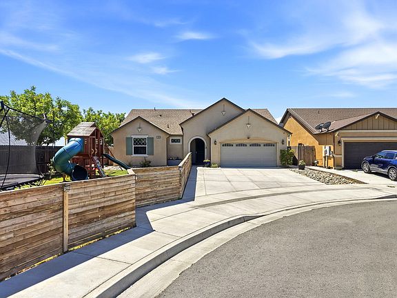 2nd image of 1383 E Donnybrook Place