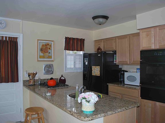 2nd image of 4905 Chanticleer Ave