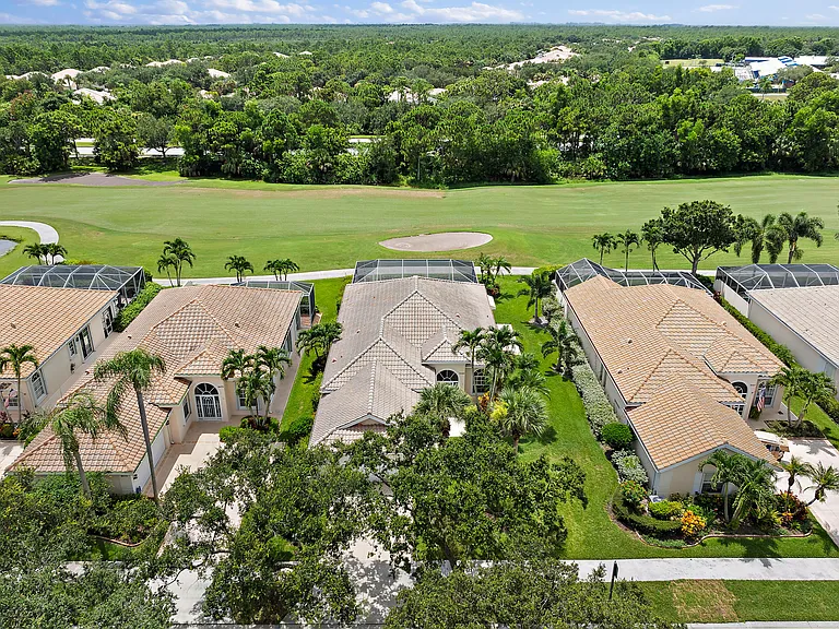 8485 SE Palm Hammock Ln — Photo 59