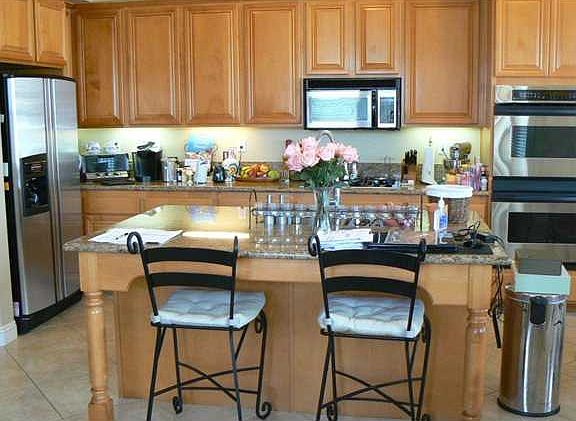4th image of 591 Los Altos Dr