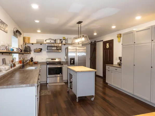 1600 Puncheon Creek Rd, Lawrenceburg, KY 40342