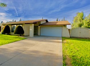 826 W Grove St, Rialto, CA 92376