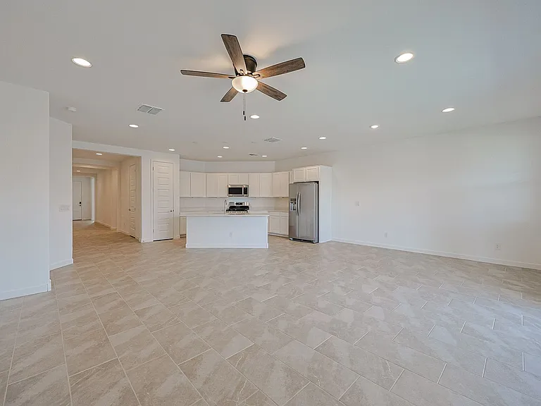 7832 W Hide Trl — Photo 12