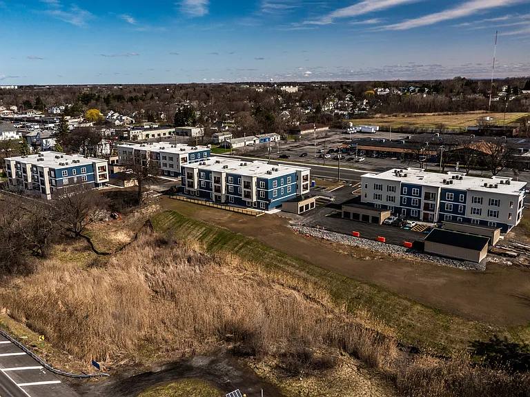 The Residences at LeMoyne Manor — Photo 25