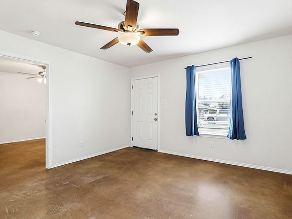3rd image of 752 Cimarron #A