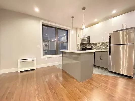 Rented by Bruma Realty LLC | media 1