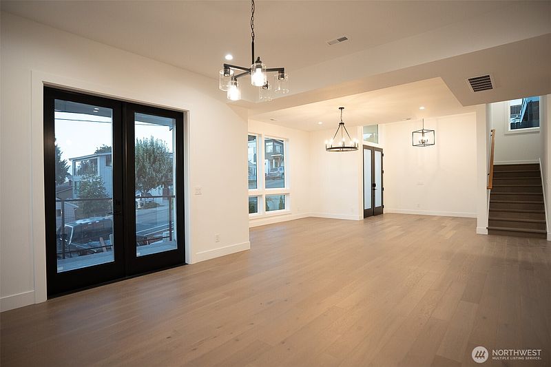 4th image of 917 N 30th Street