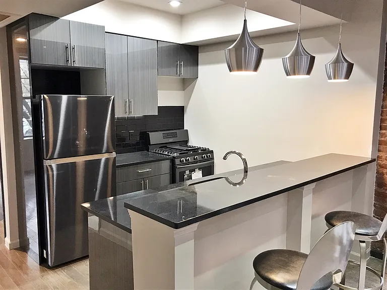 1552 Greene Ave #3B — Photo 3