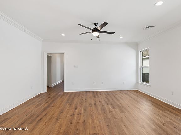 2nd image of 105 Gilded Ln