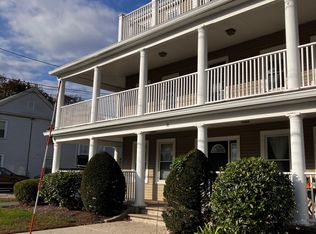 18 Cocasset St APT 3, Foxboro, MA 02035