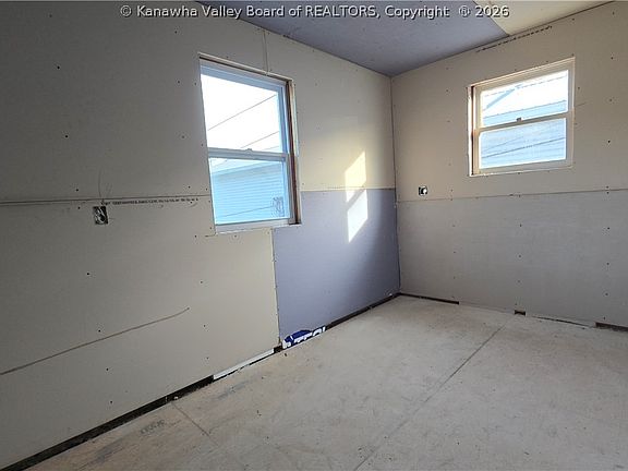 3rd image of 2427 Washington St W