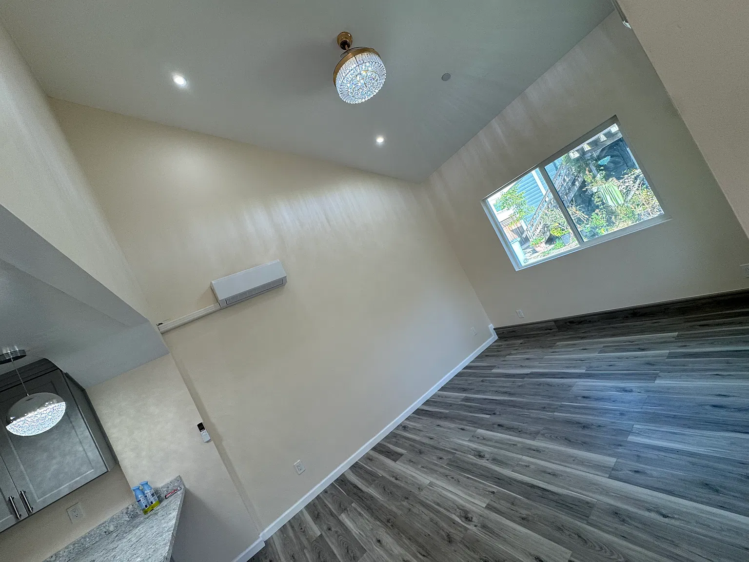 3 bed, $3,999 — Photo 2