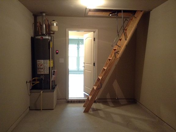 3rd image of 6650 Westwood Village Dr