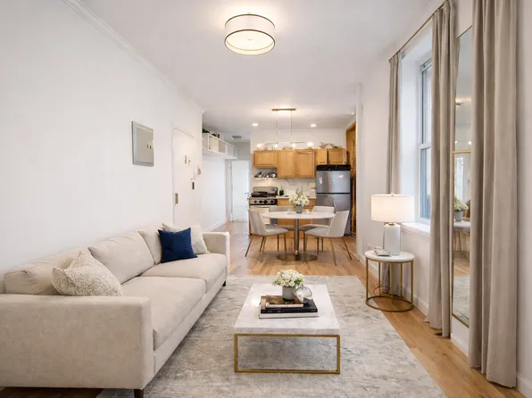 121 Henry Street image 1 of 5