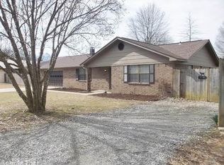 1301 Wallis St, Searcy, AR 72143