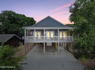 130 NE 3rd St, Oak Island, NC 28465