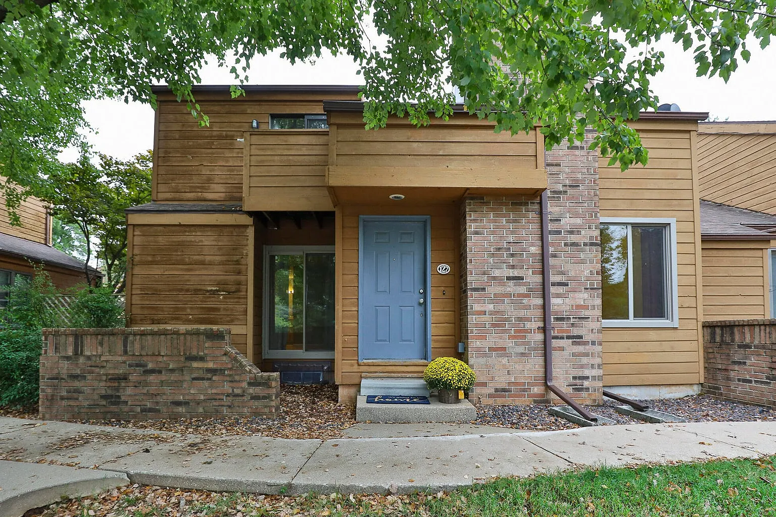 3440 S Delaware Ave — Photo 2