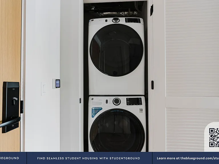 Washer/Dryer in Apartment