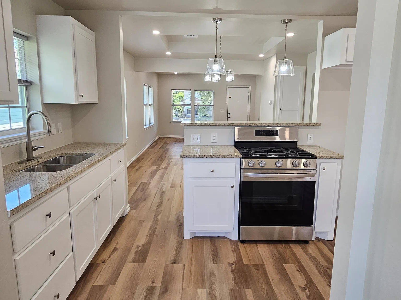 3 bed, 1109 sqft, $1,200 — Photo 4