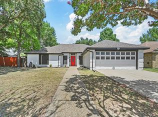 2534 Seven Hills Dr, Grand Prairie, TX 75052