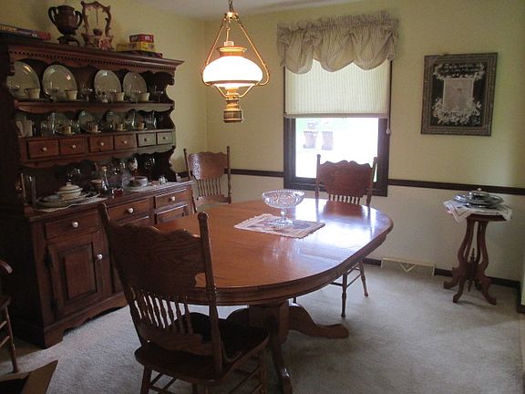 5th image of 13573 Nutmeg Cir NW