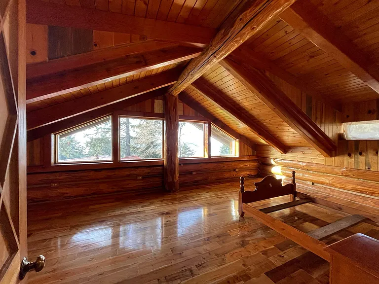 8475 Treasure Rocks Rd — Photo 4