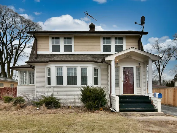 1338 S River Rd, Des Plaines, IL 60018