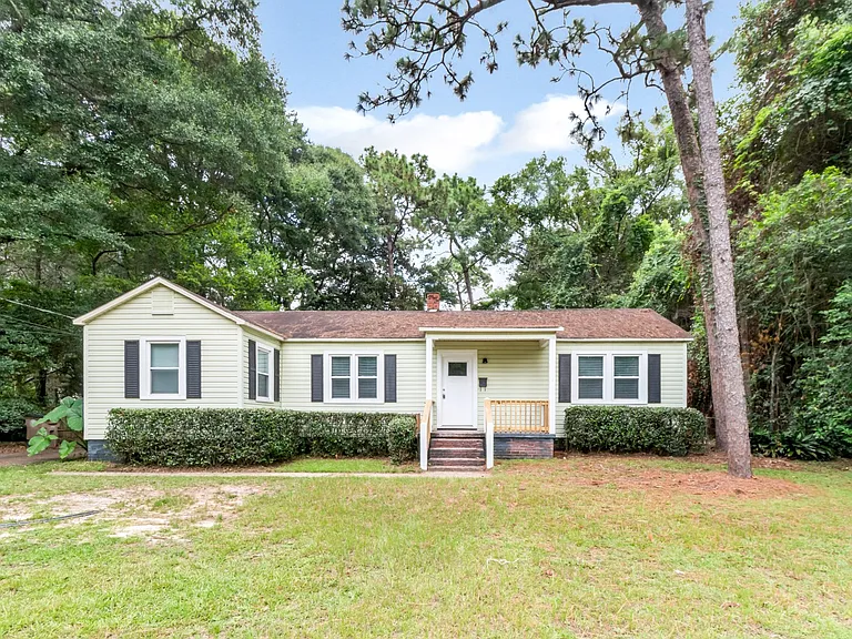 4904 Auburn Dr N — Photo 25
