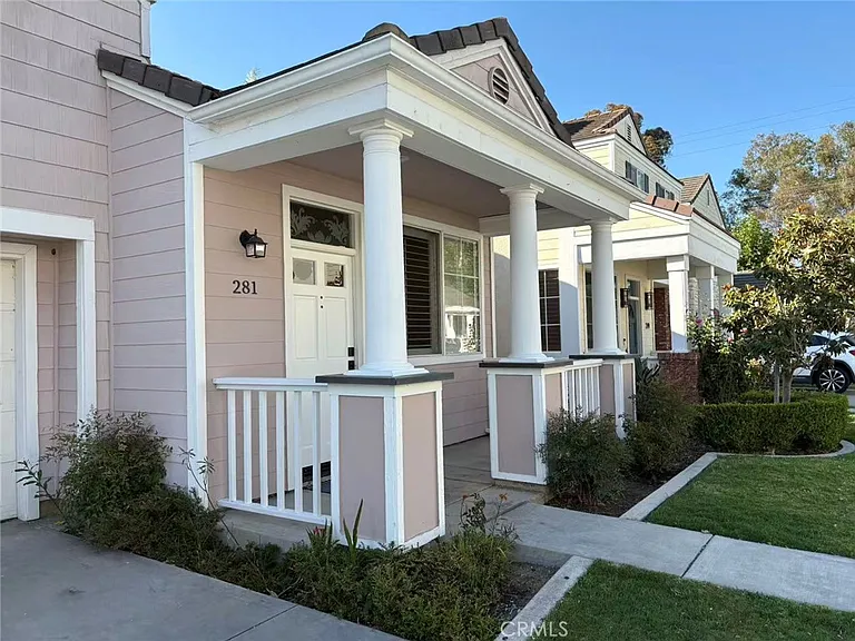281 Mesa Dr — Photo 3