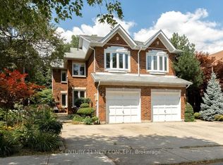 8 Brownstone Cir, Vaughan, ON L4J7P4