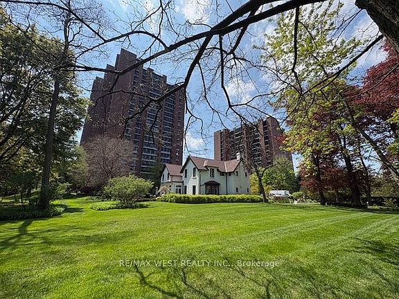 2nd image of 1400 Dixie Rd #604