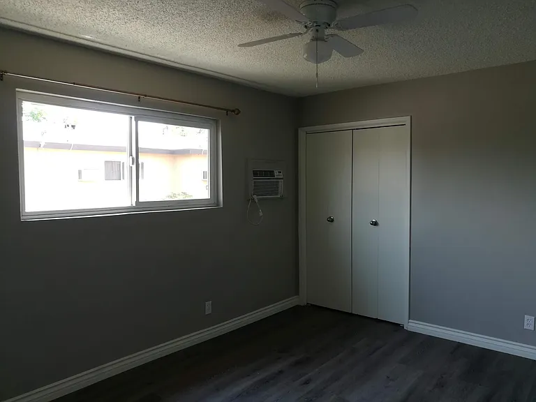 7549 N Hollywood Way #1 — Photo 17