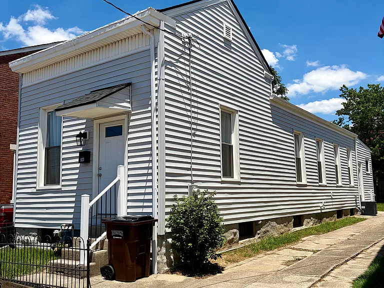 923 Ann St — Photo 2